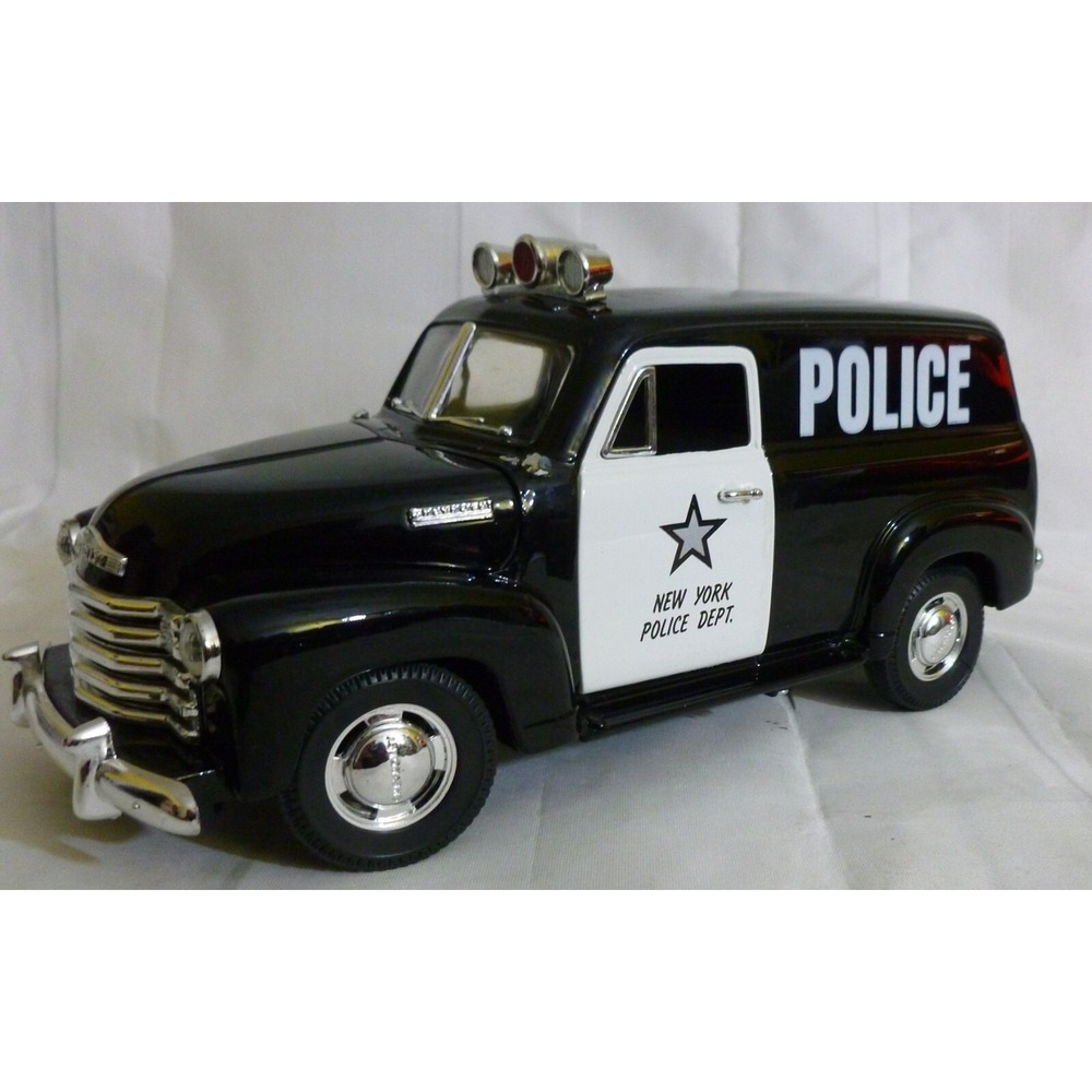 1950 Chevrolet Panel Police Truck, New York Police Dept  - 1:18 MIRA Solido